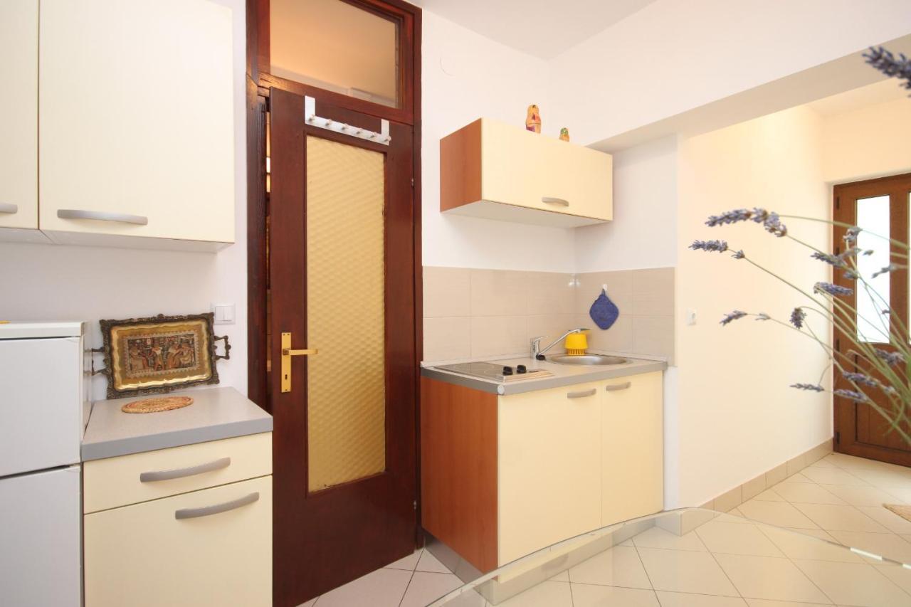 Apartment Mali Losinj 7879B Екстериор снимка